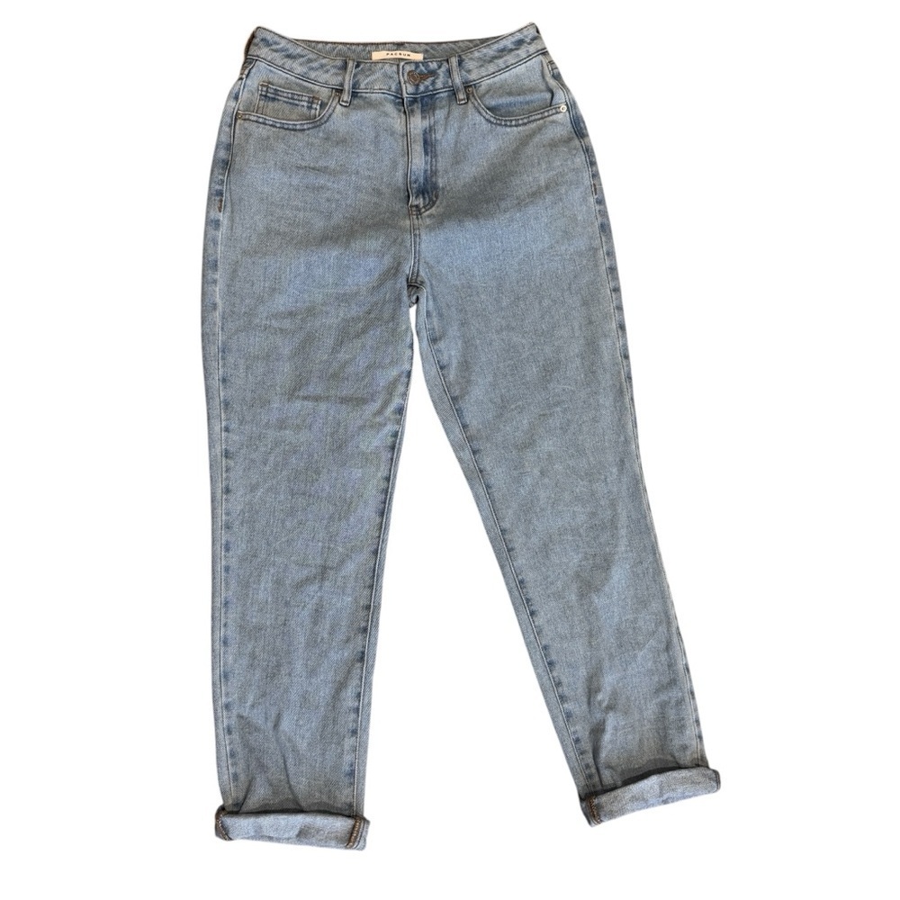 PACSUN Woman’s Light Wash Denim Mom Jean Size 26